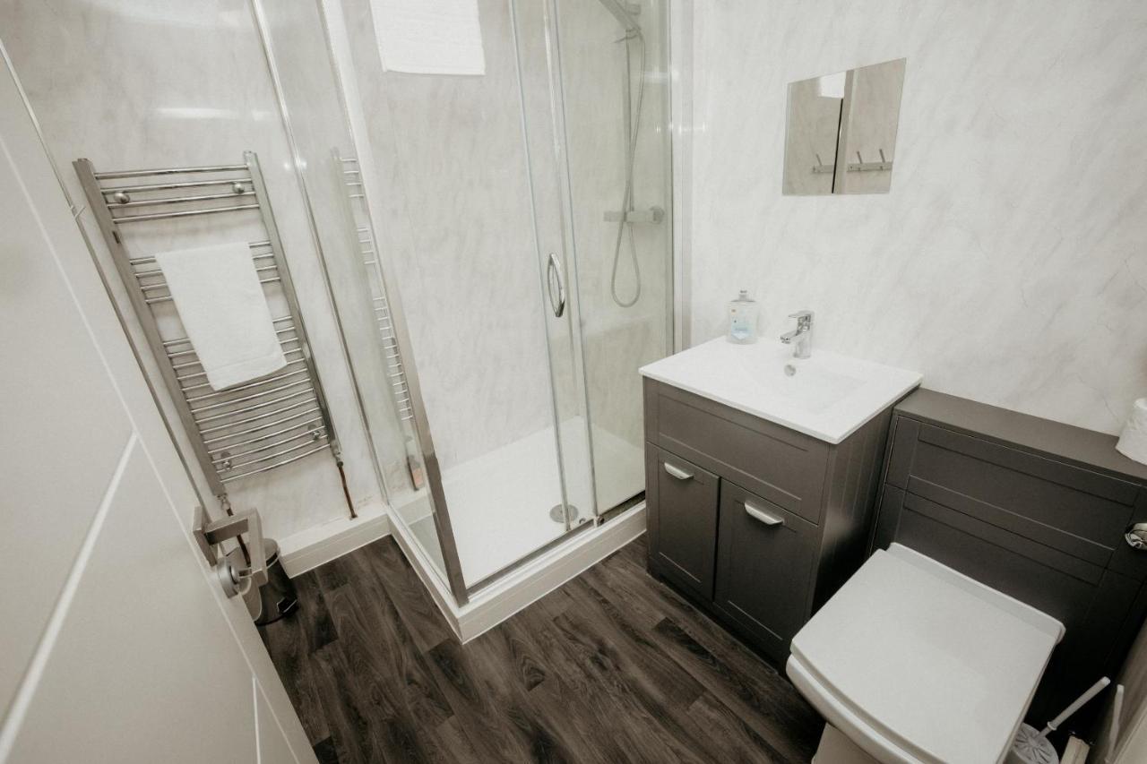 Elthorne Luxury Apartments - Uxbridge Eksteriør billede