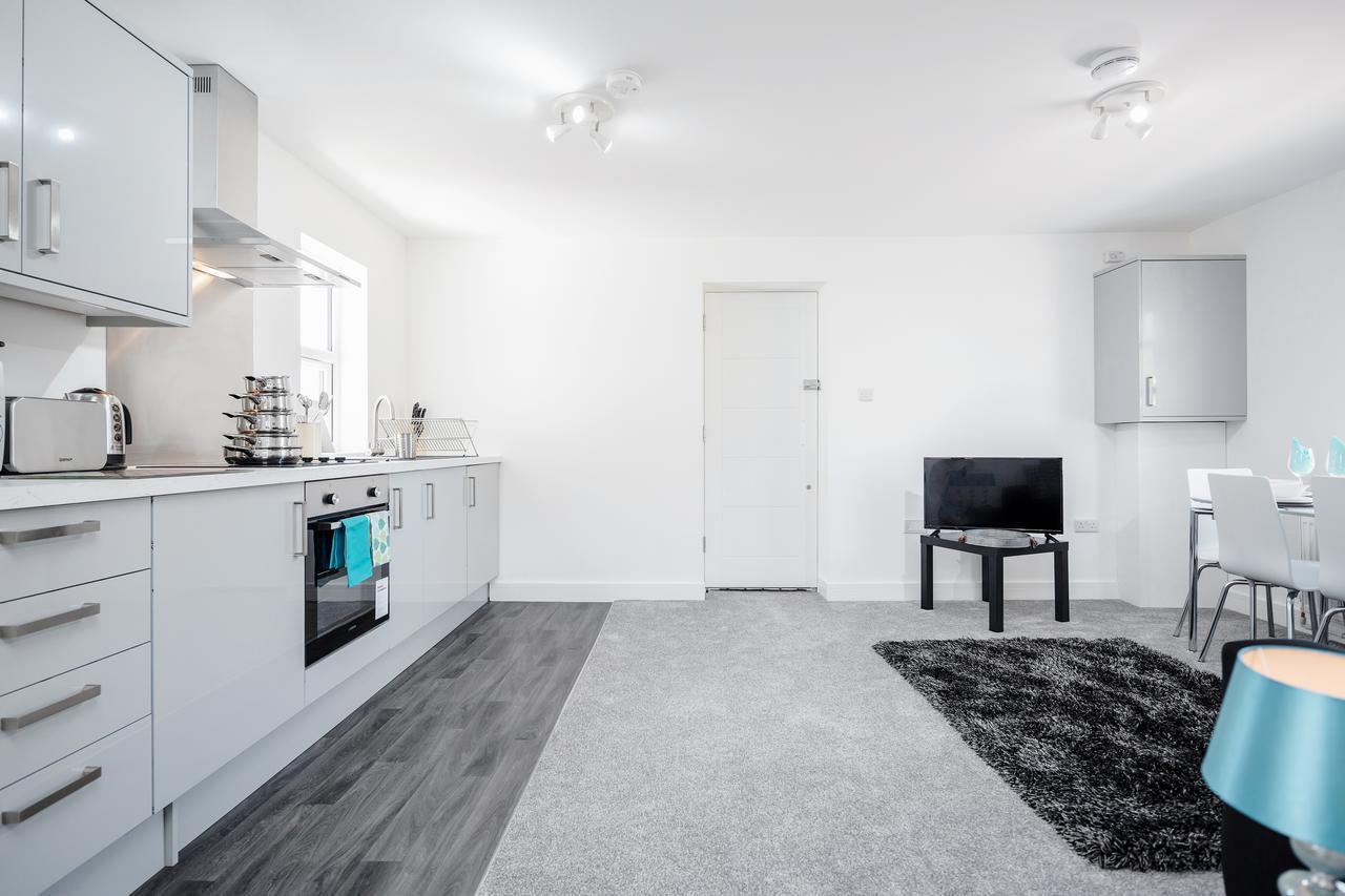 Elthorne Luxury Apartments - Uxbridge Eksteriør billede