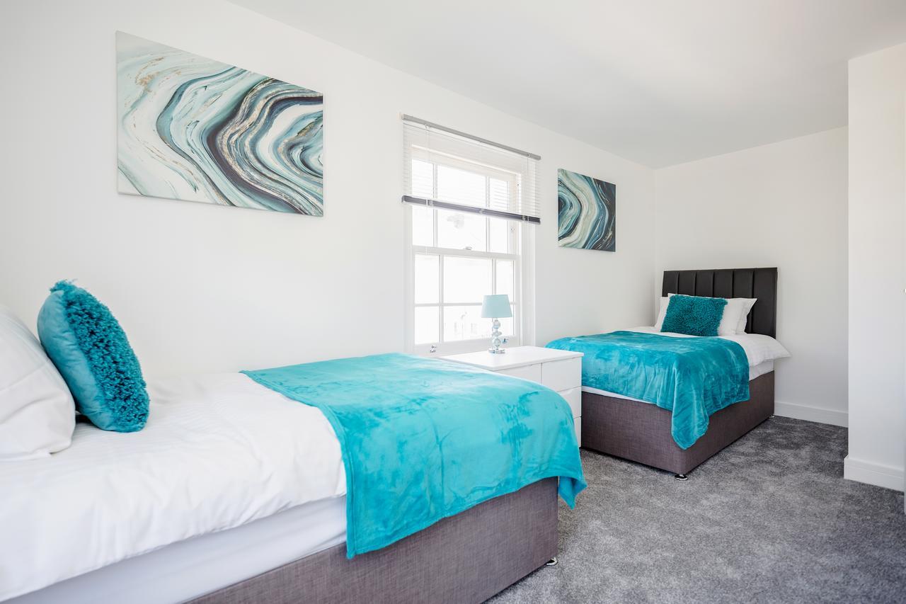 Elthorne Luxury Apartments - Uxbridge Eksteriør billede