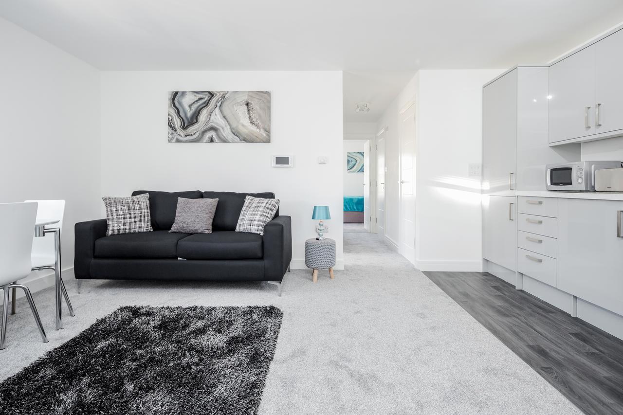 Elthorne Luxury Apartments - Uxbridge Eksteriør billede
